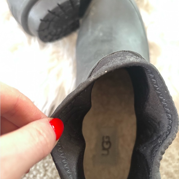 UGG Chelsea Rainboots - Picture 3 of 4